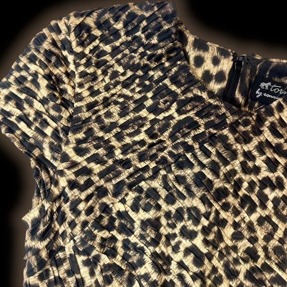Torn by Ronny Kobo ‘Kaitlyn’ Leopard Print Pleated Mini Dress Size XS - Picture 5 of 16